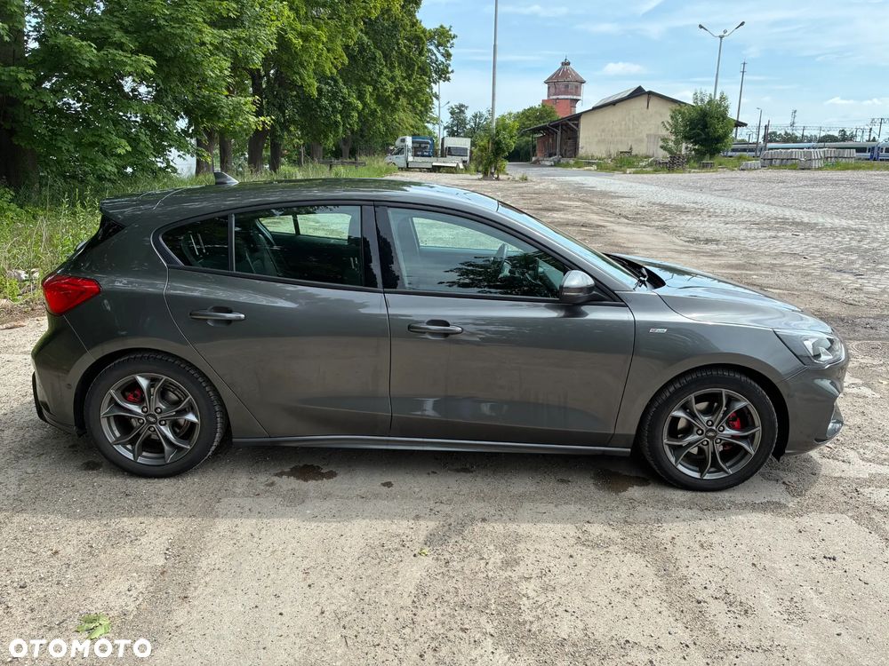 Ford Focus 1.5 EcoBoost ST-Line X - 5