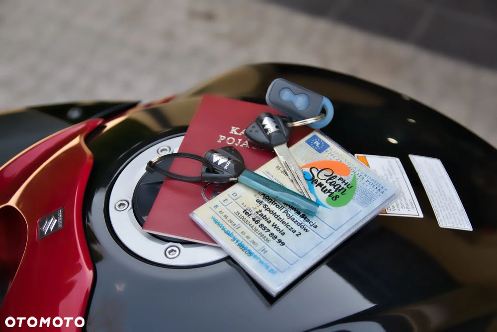 Suzuki GSX 1000 - 13