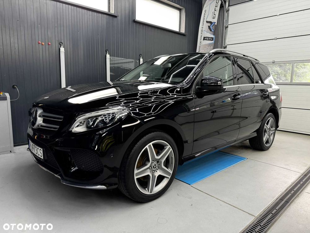 Mercedes-Benz GLE - 1