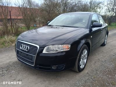 Audi A4 Limousine - 3