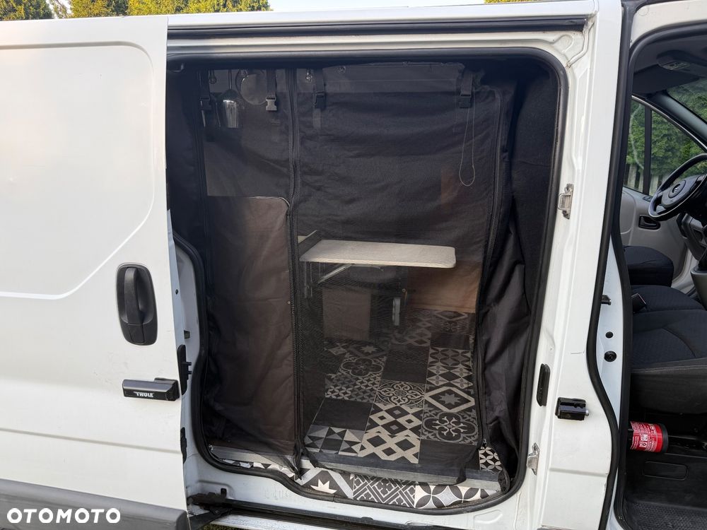Opel Vivaro - 14
