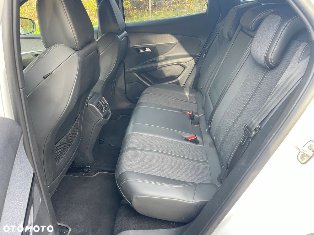 Peugeot 3008 1.6 PureTech GPF GT Line S&S EAT8 - 30