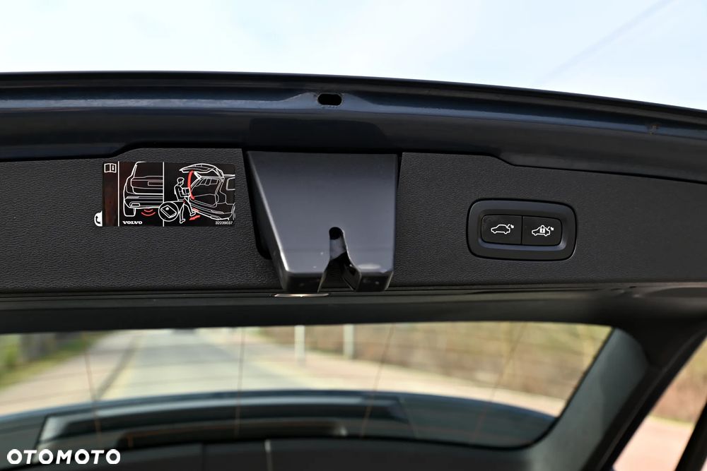 Volvo V60 D4 Geartronic Momentum Pro - 11