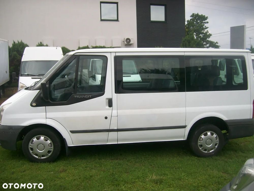 Ford Transit - 12
