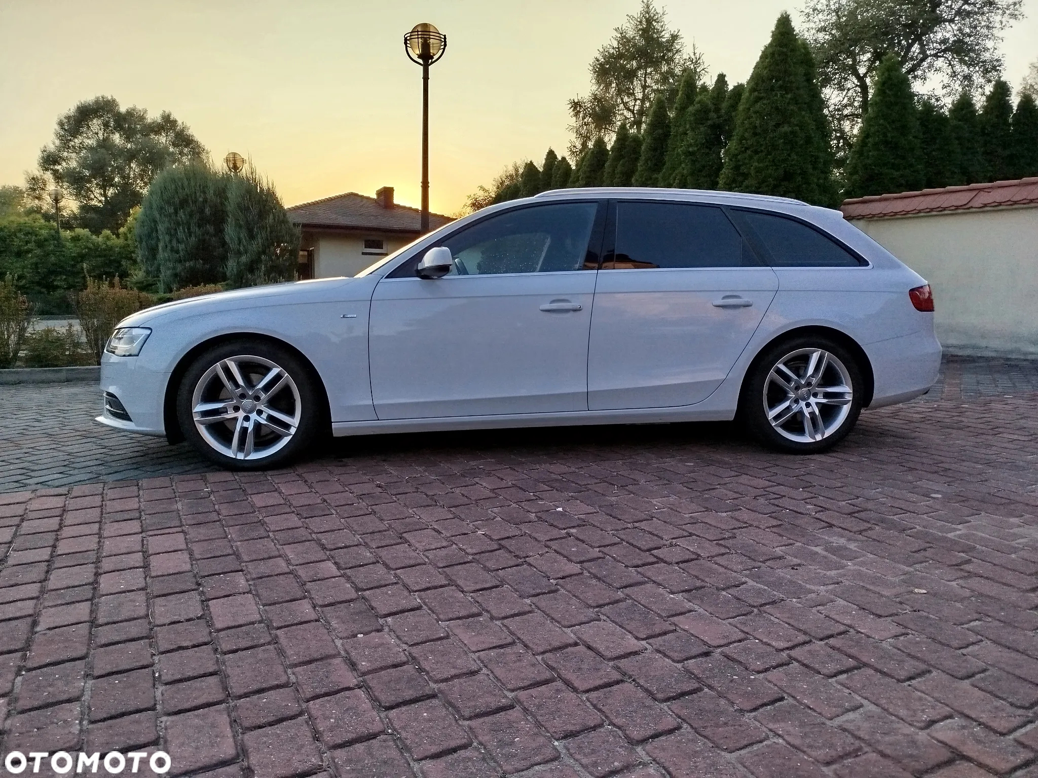 Audi A4 - 4