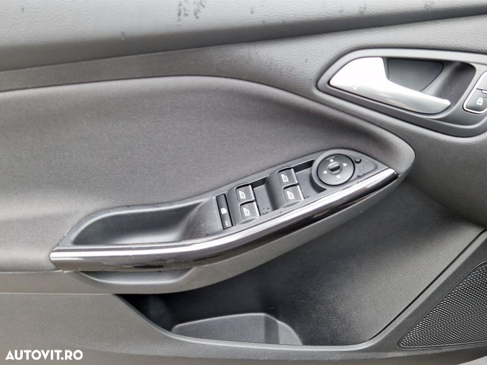 Ford Focus 1.0 EcoBoost Active - 14