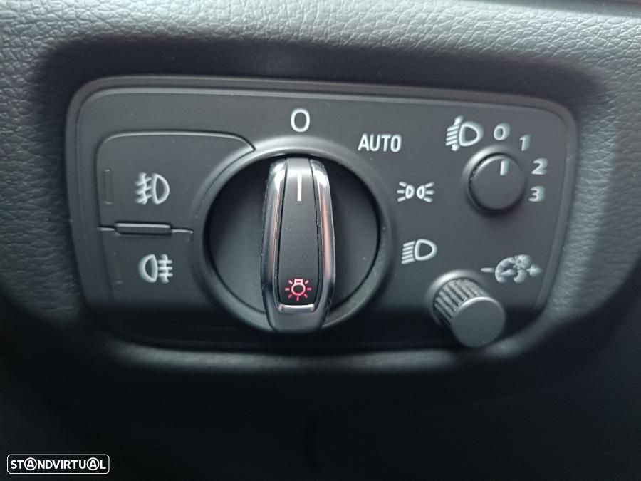 Audi A3 Limousine 1.6 TDI S-line - 7