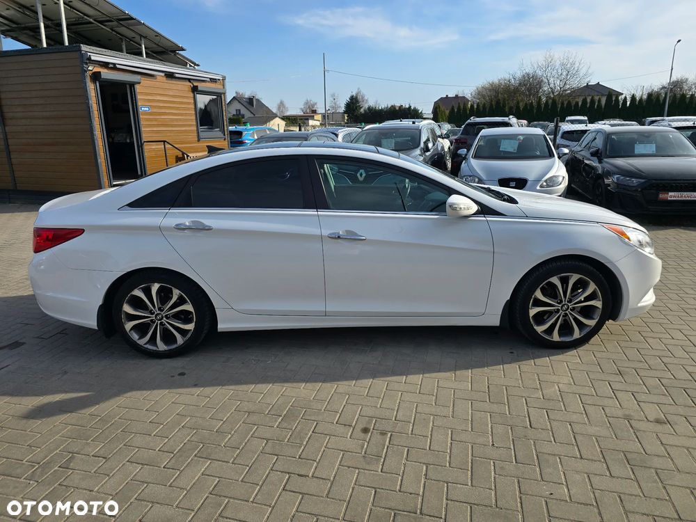 Hyundai Sonata - 3