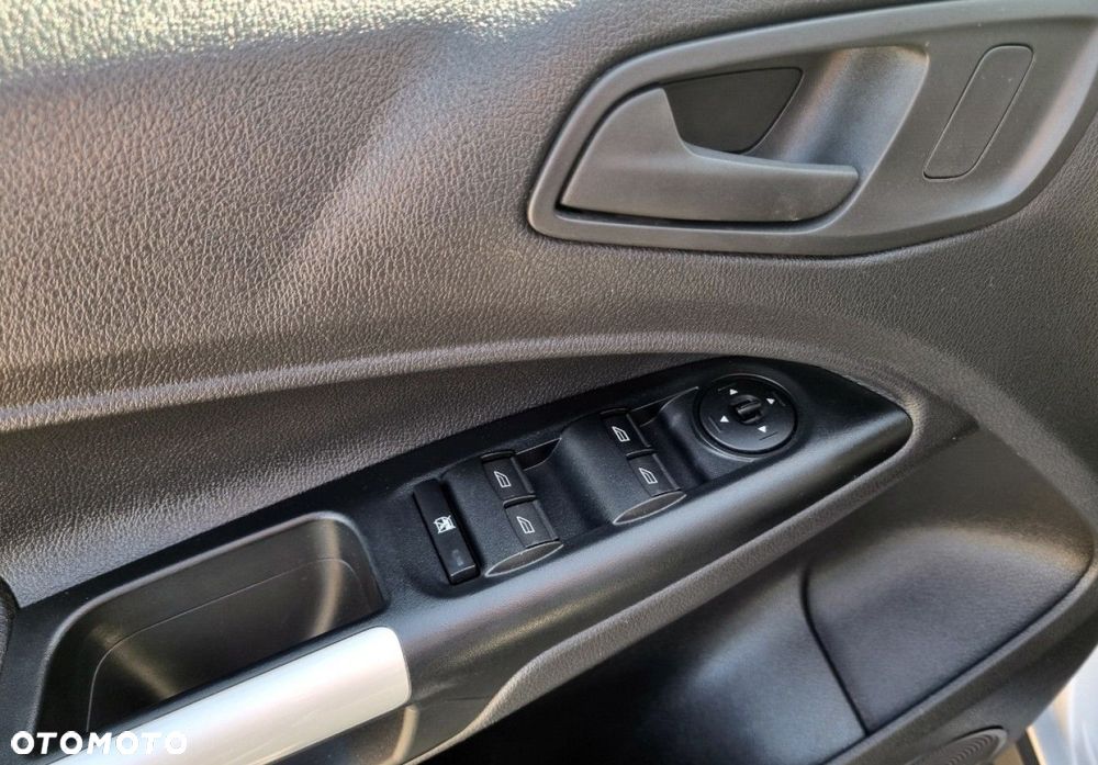 Ford Transit Connect - 21