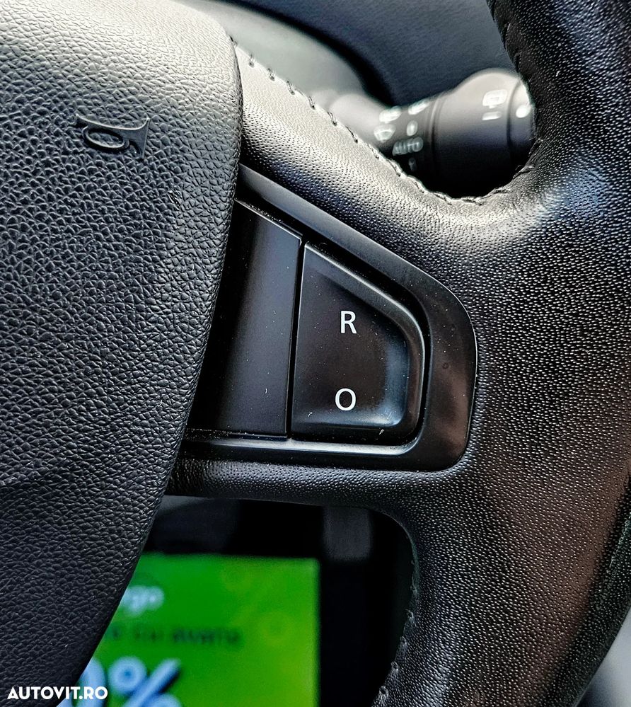 Renault Grand Scenic - 19