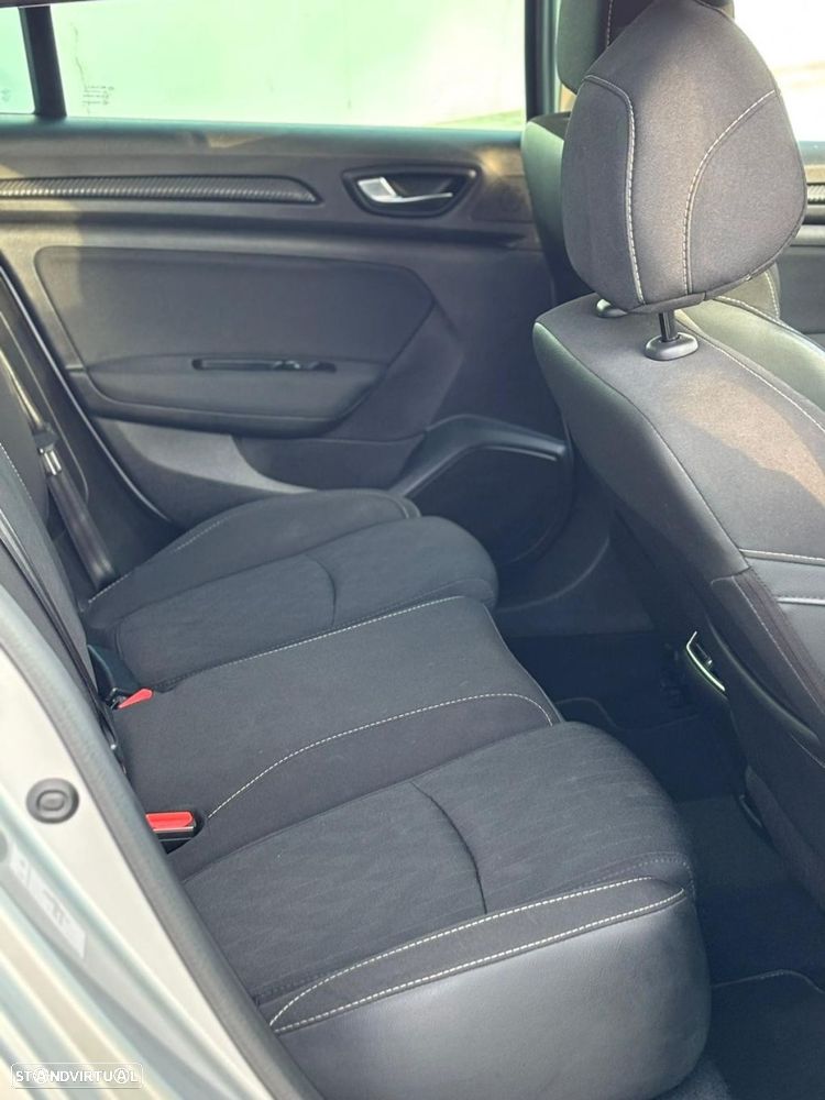 Renault Mégane Sport Tourer 1.5 Blue dCi Limited J17 - 3