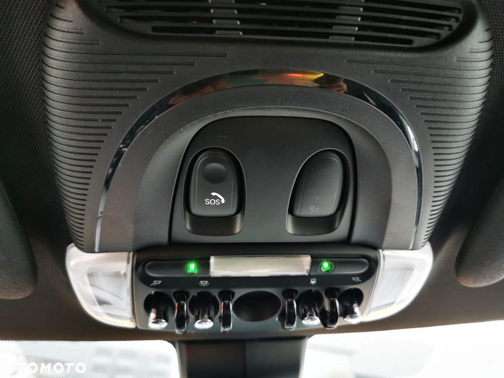 MINI Cooper Standard - 4