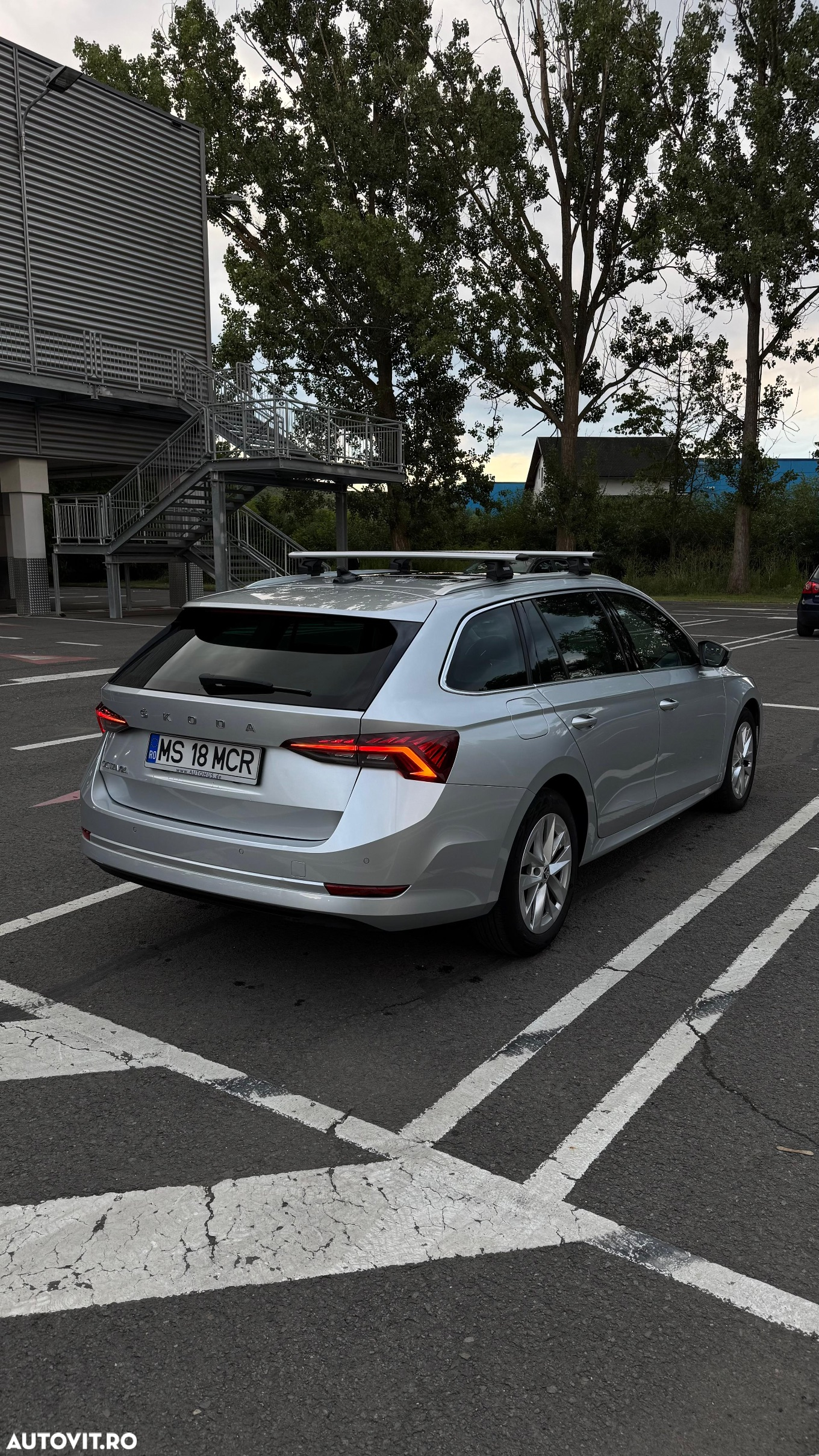 Skoda Octavia 2.0 TDI DSG First Edition - 5