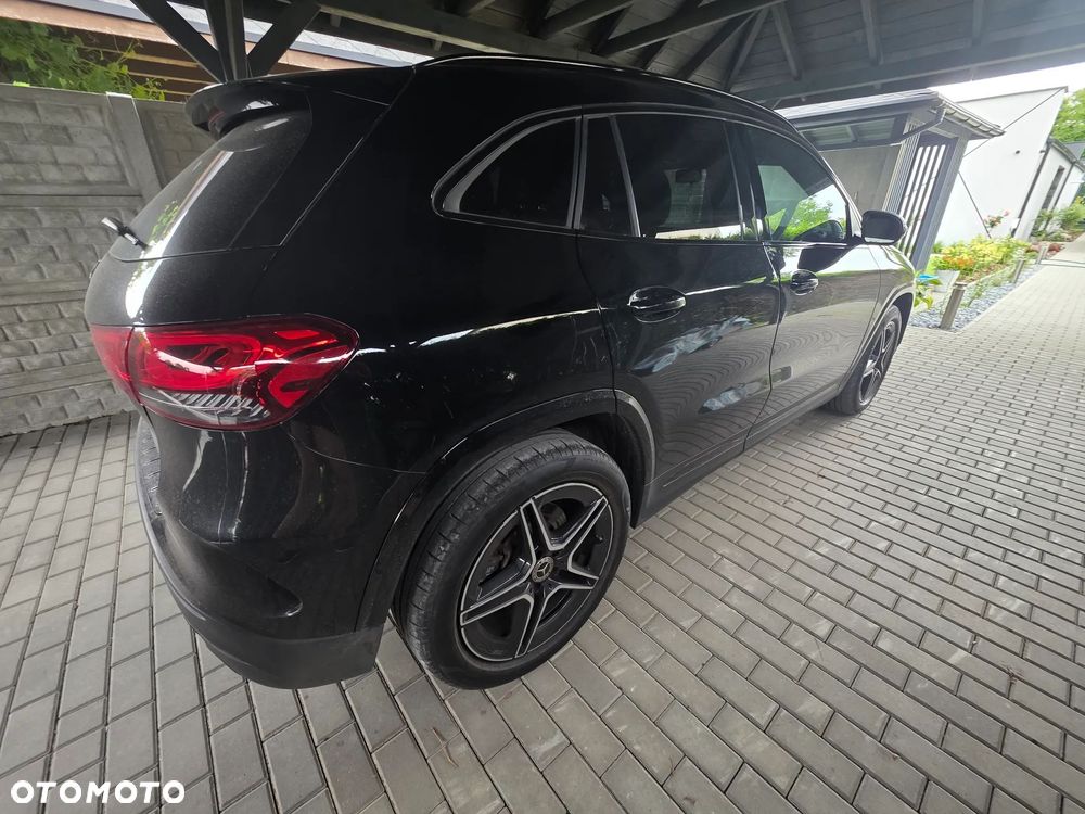 Mercedes-Benz GLA 250 4Matic 8G-DCT - 7