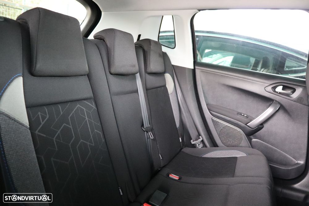 Peugeot 2008 1.2 PureTech Style - 19