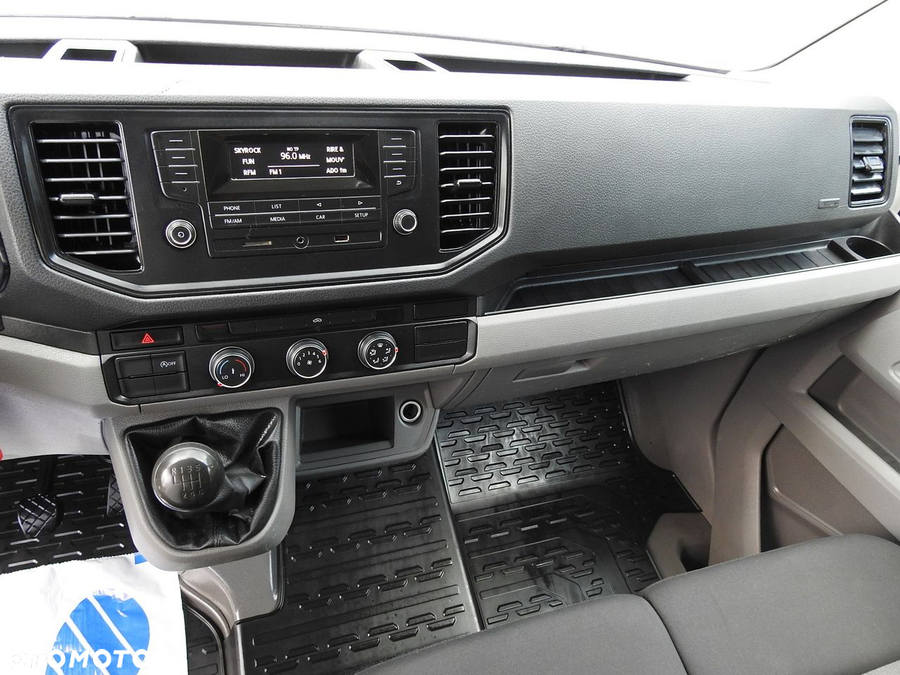 Volkswagen CRAFTER WYWROTKA TEMPOMAT  100KM - 32