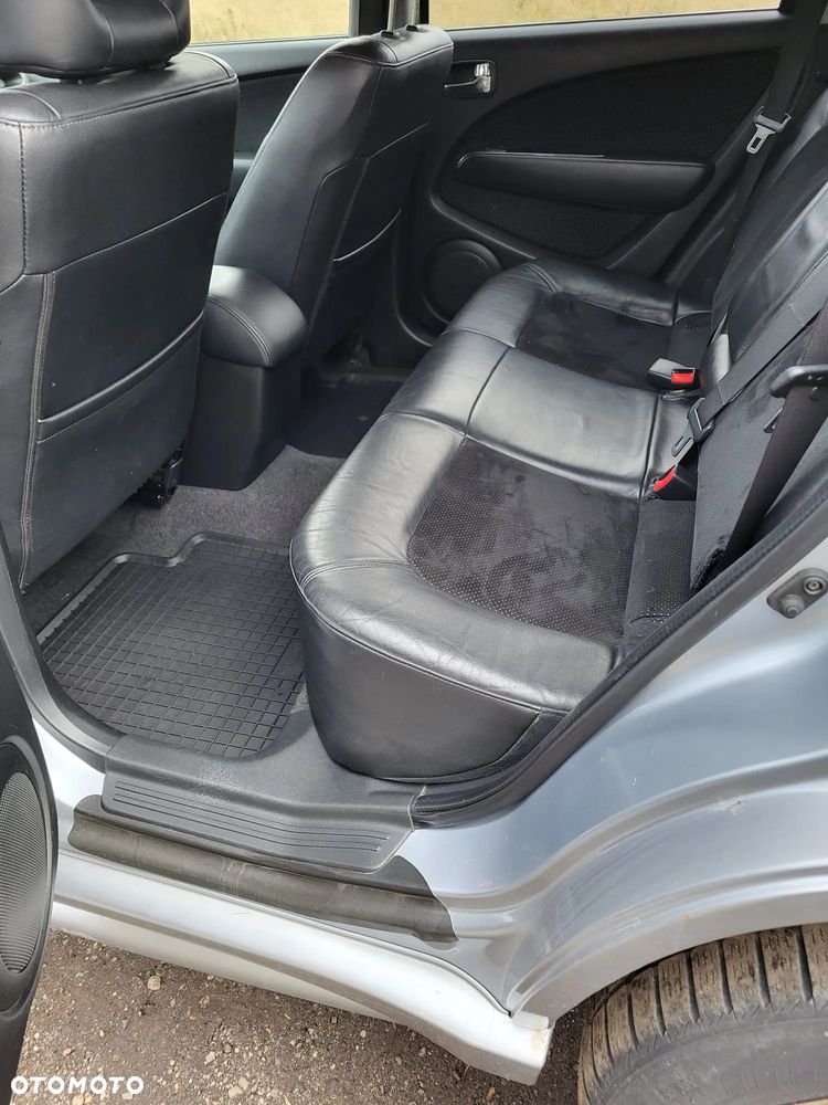 Mitsubishi Outlander 2.0 Turbo - 4