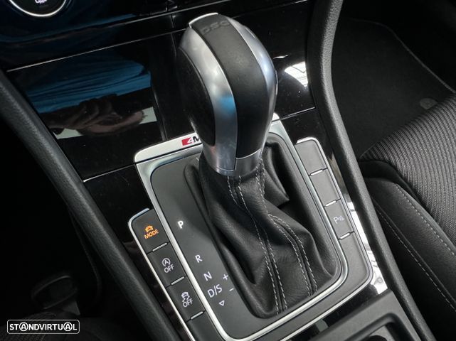 VW Golf R 4Motion BlueMotion DSG - 10