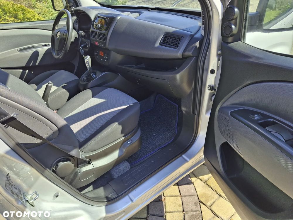 Fiat Doblo 1.6 16V Multijet Start&Stopp Dualogic Emotion Family - 15