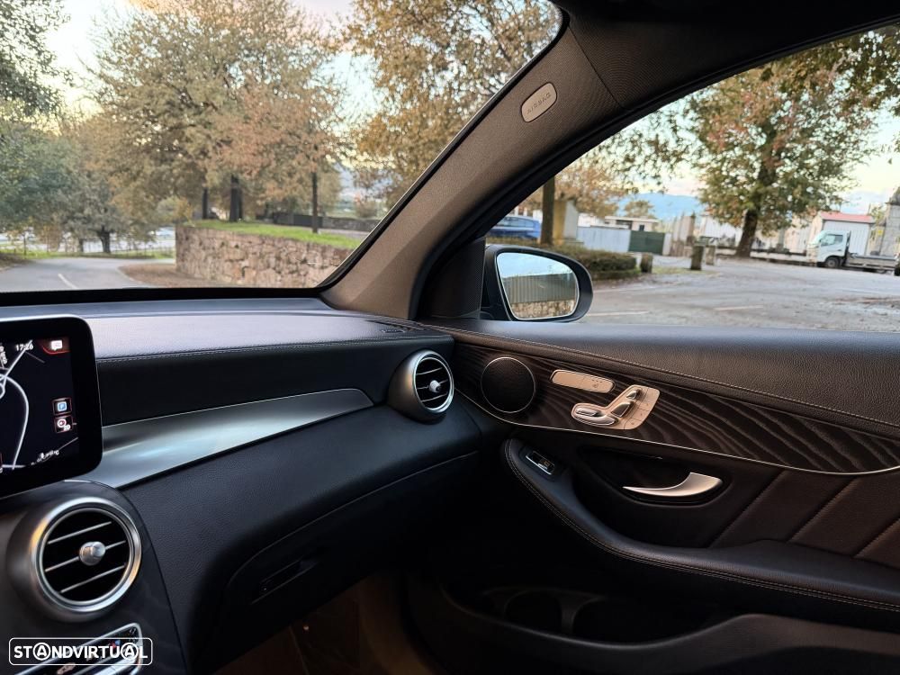 Mercedes-Benz GLC 220 d 4Matic 9G-TRONIC AMG Line Plus - 25