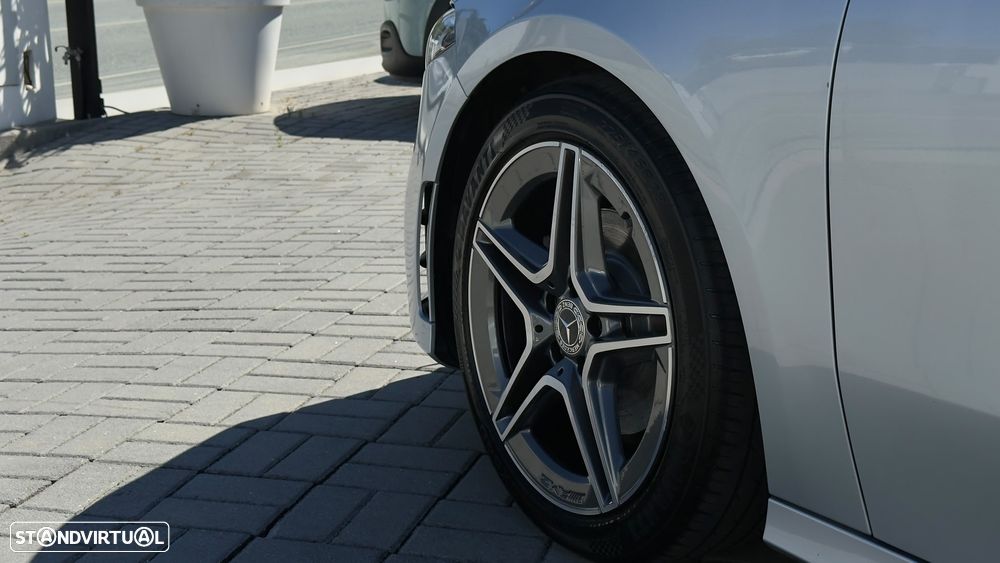 Mercedes-Benz A 180 d 7G-DCT AMG Line - 23