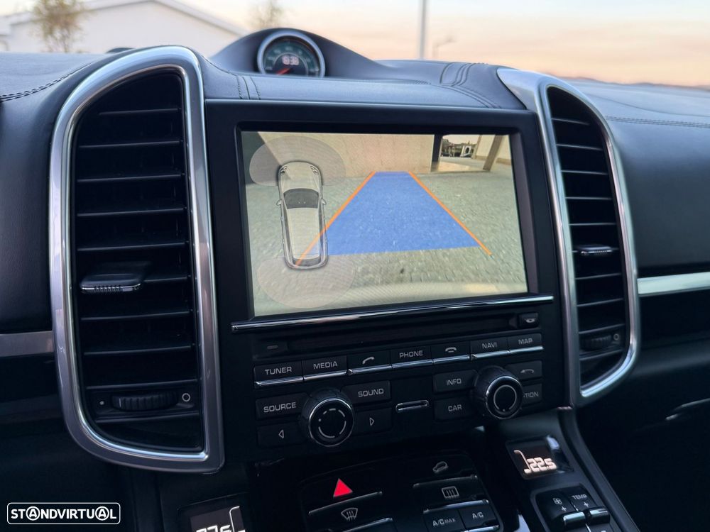 Porsche Cayenne S Platinum Edition - 20