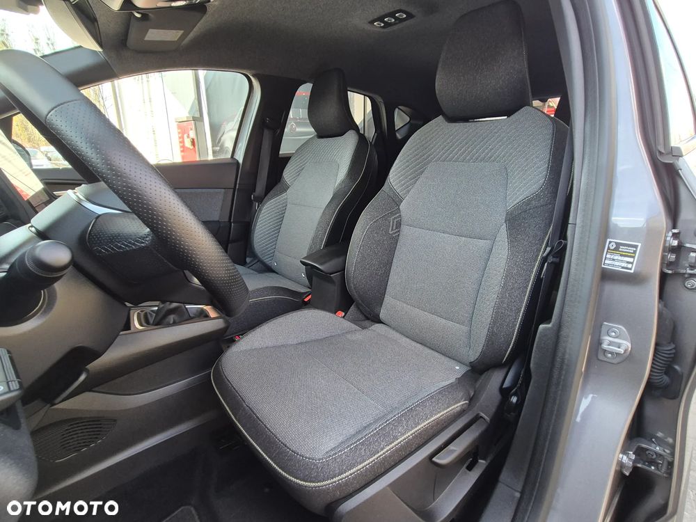 Renault Captur TCe Mild Hybrid 140 GPF TECHNO FAST TRACK - 25