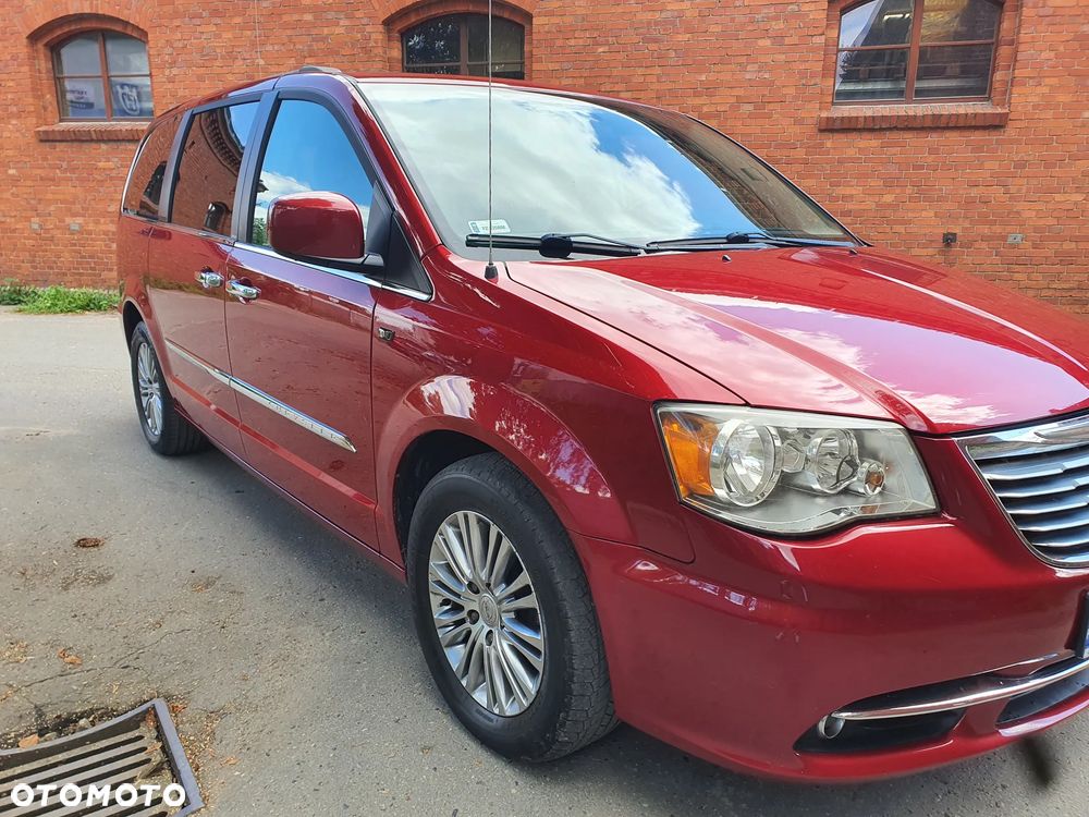 Chrysler Town & Country 3.6 Limited - 2