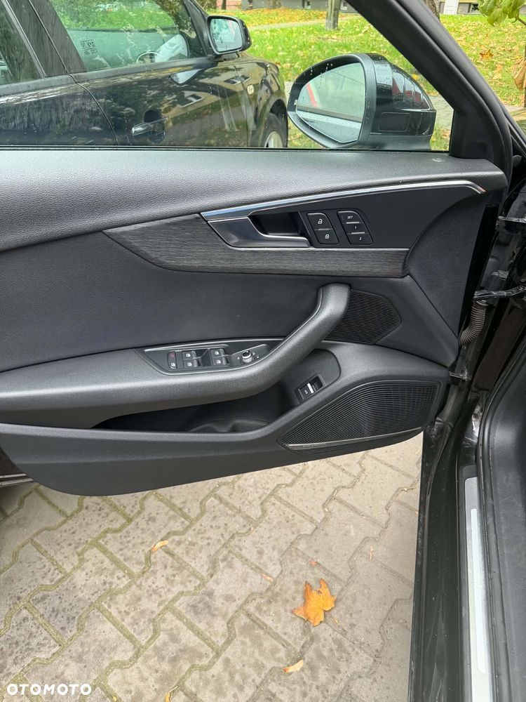 Audi A4 Limousine - 9