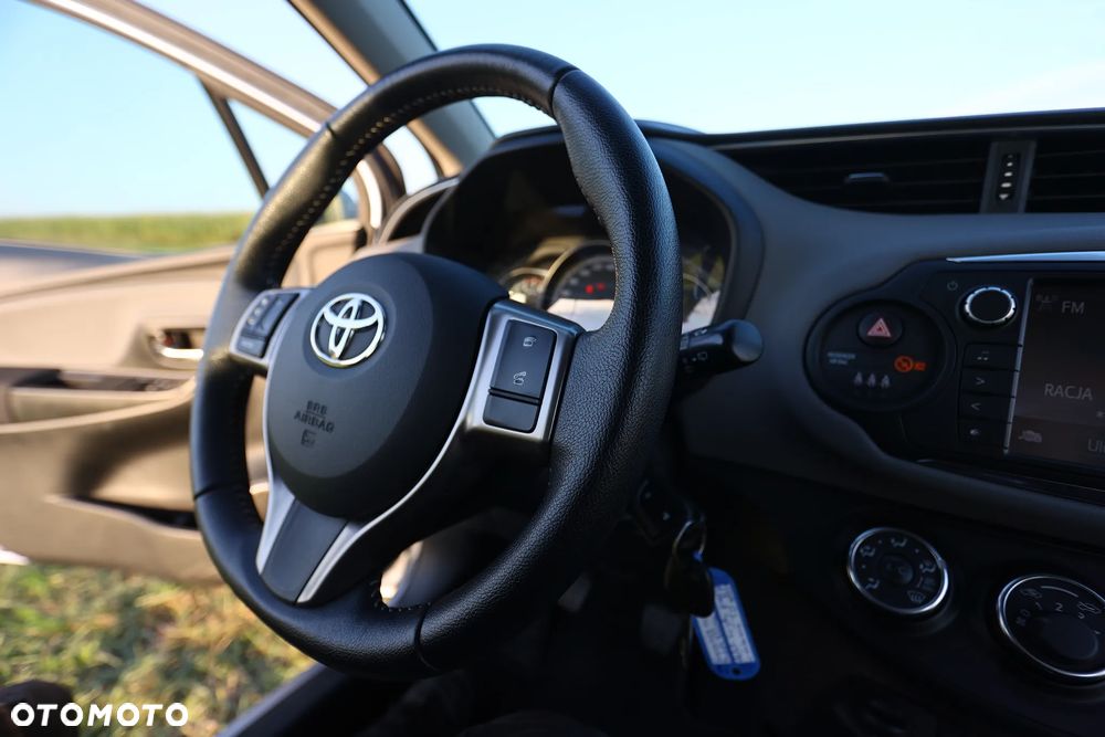 Toyota Yaris 1.33 VVT-i Comfort - 17