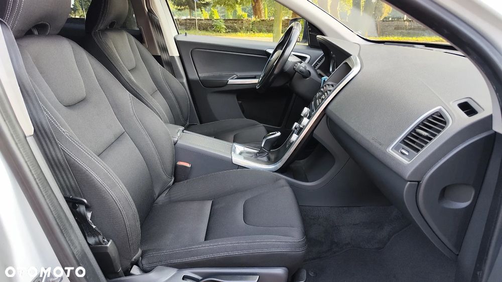 Volvo XC 60 - 32