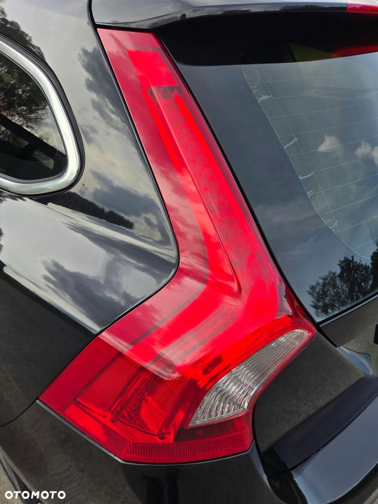 Volvo V60 - 25