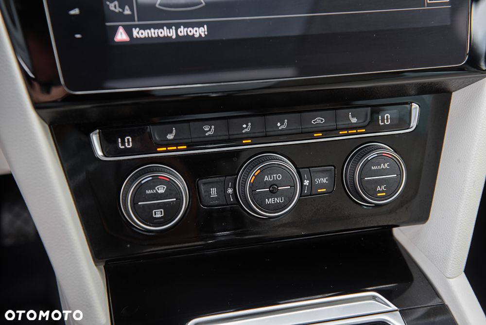 Volkswagen Passat Variant 1.8 TSI (BlueMotion Technology) DSG Comfortline - 26