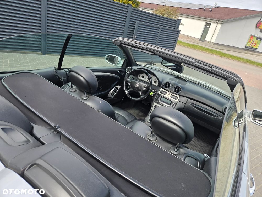 Mercedes-Benz CLK - 19
