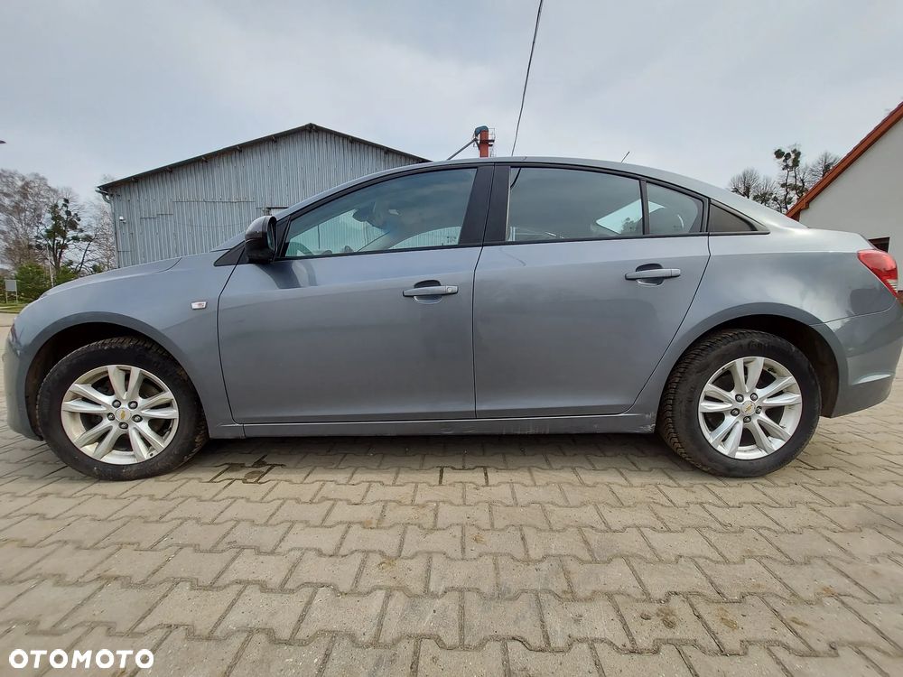 Chevrolet Cruze 1.8 LS (klm) - 3