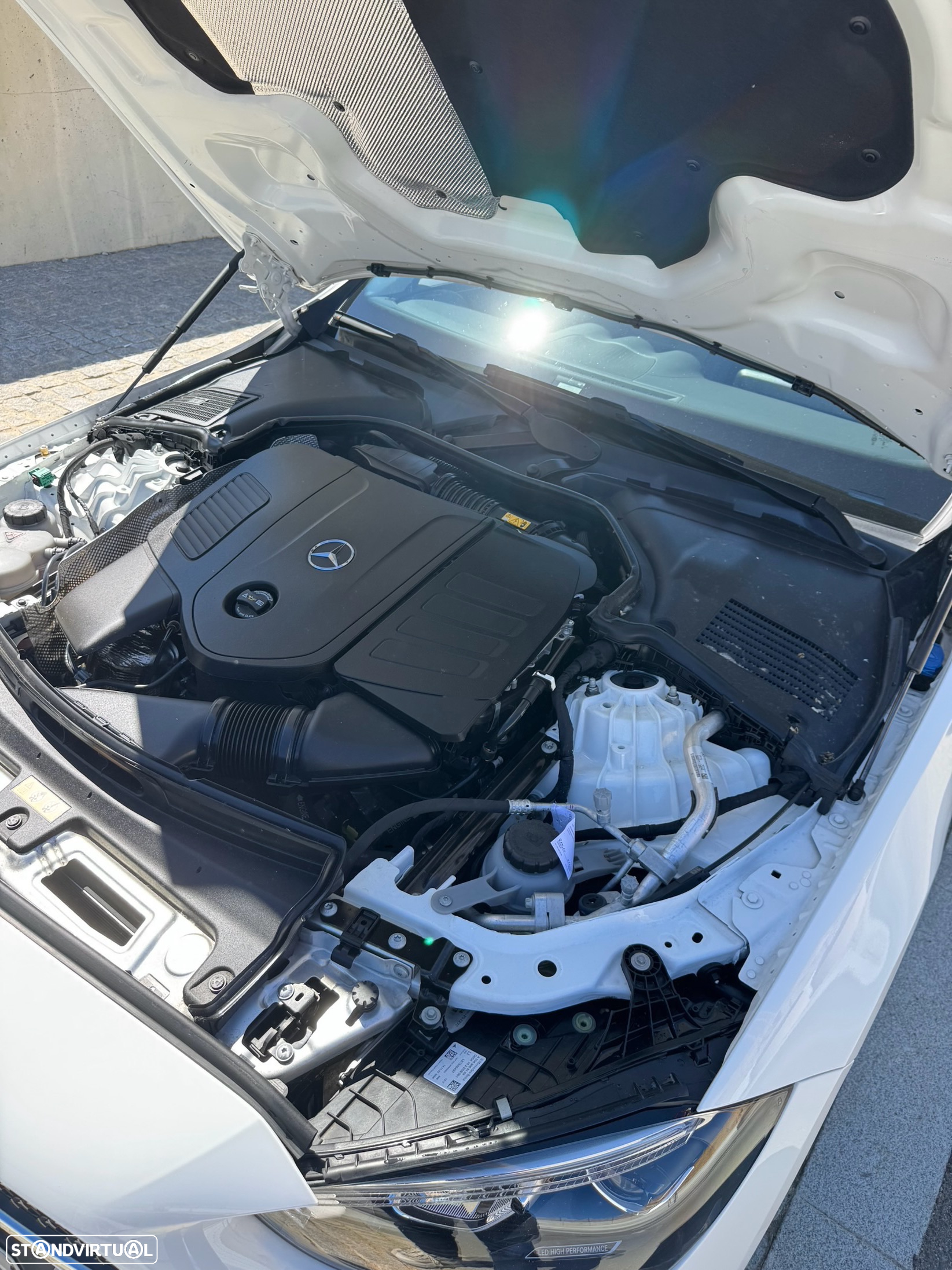 Mercedes-Benz C 300 e AMG Line - 24