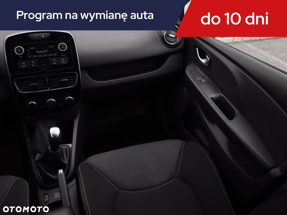 Renault Clio - 10