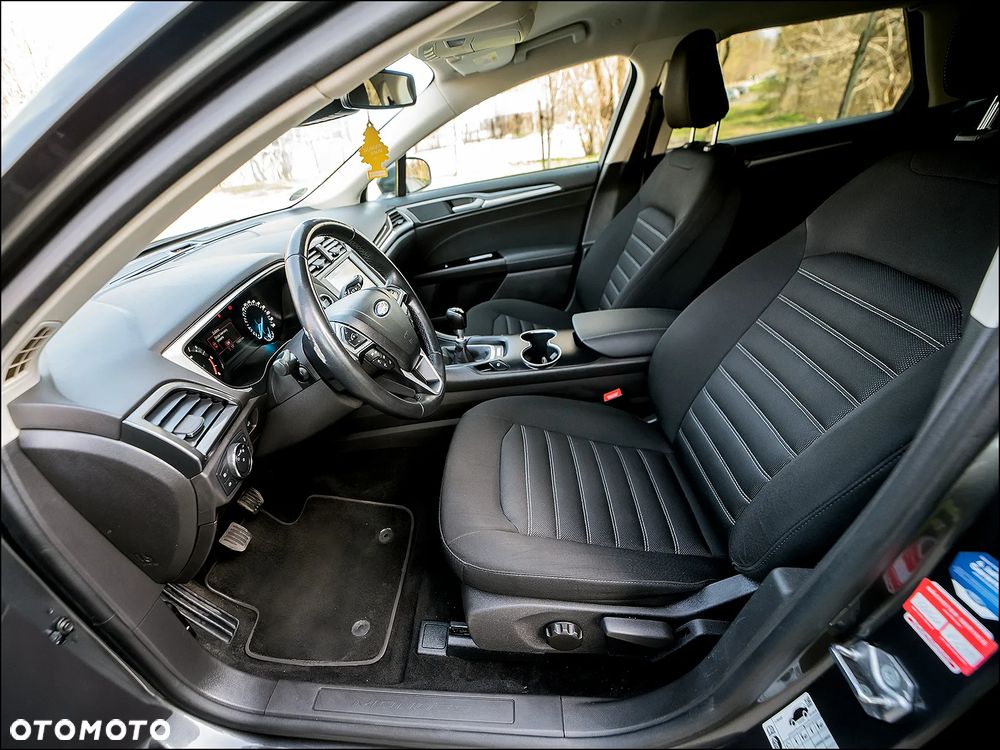 Ford Mondeo - 18