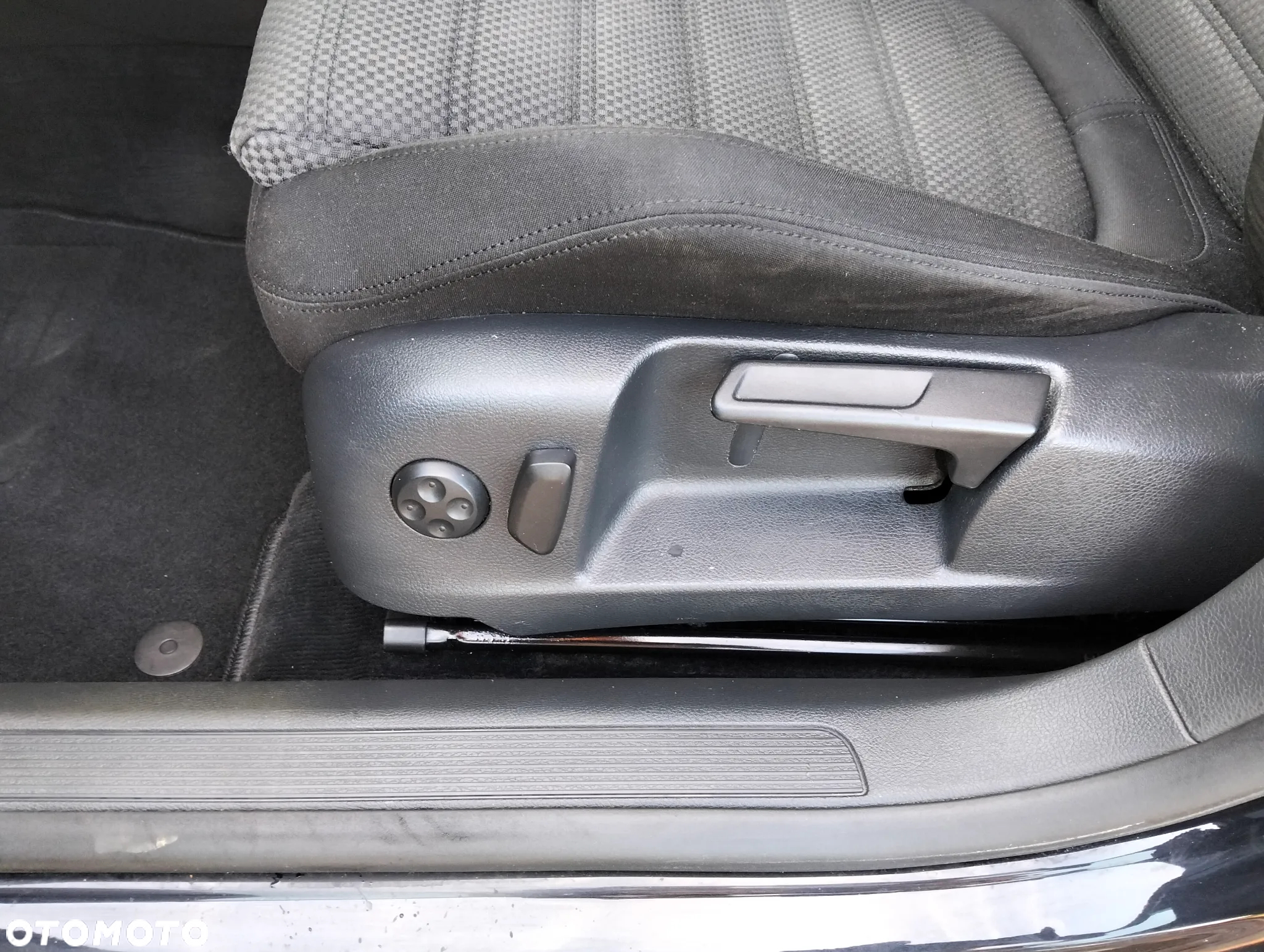 Volkswagen Passat 1.6 Trendline - 15