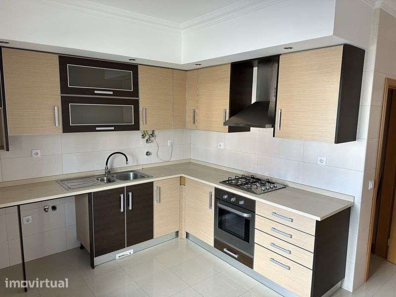 T2 Castelo Branco SEMINOVO 130 m2 - Reduçao de valor - Grande imagem: 2/12