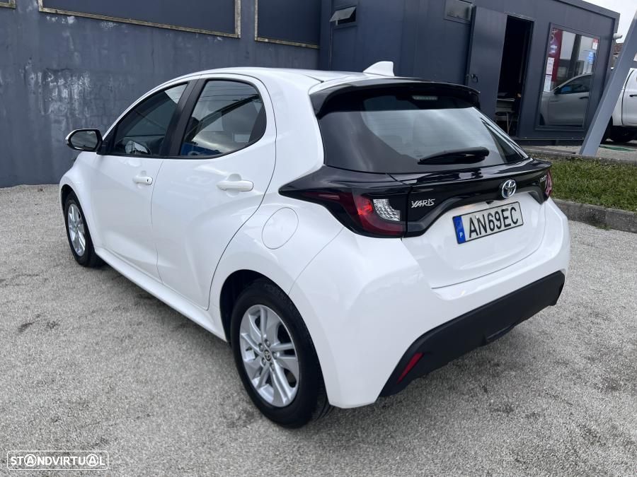Toyota Yaris 1.5 HDF Comfort Plus - 4