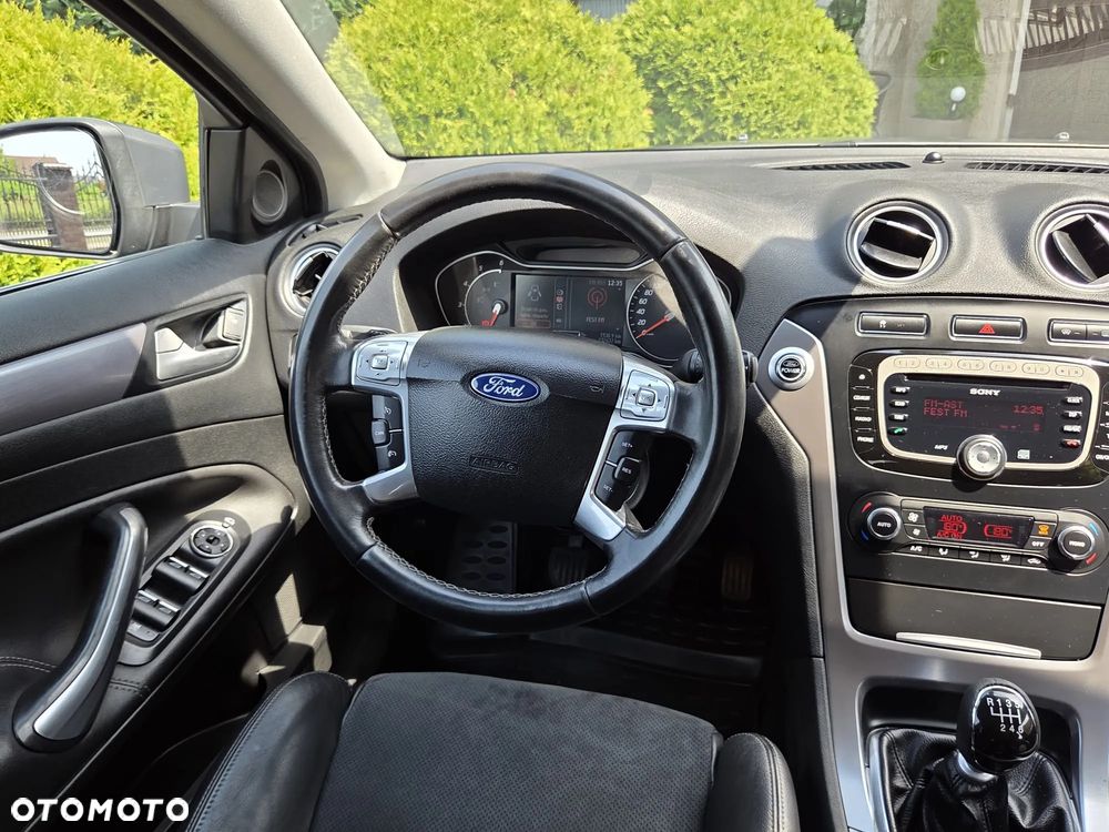 Ford Mondeo 2.0 TDCi Titanium - 22