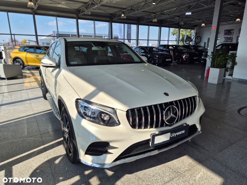 Mercedes-Benz GLC - 21