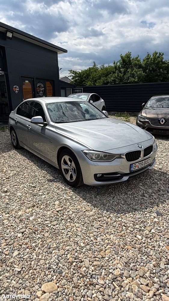 BMW Seria 3 320d Efficient Dynamic Edition Sport-Aut. - 5