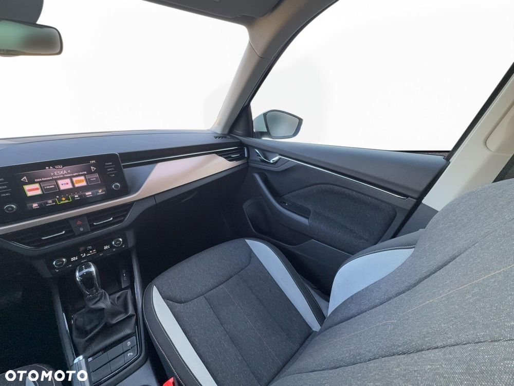 Skoda Kamiq 1.0 TSI Style DSG - 25