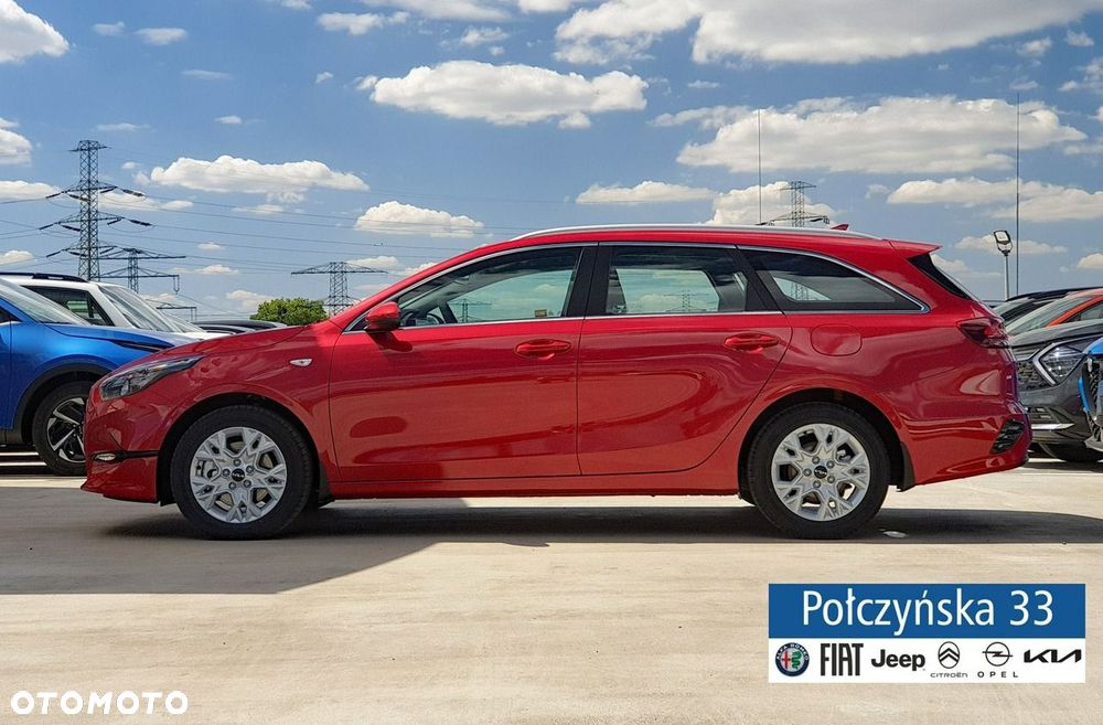 Kia Ceed - 10