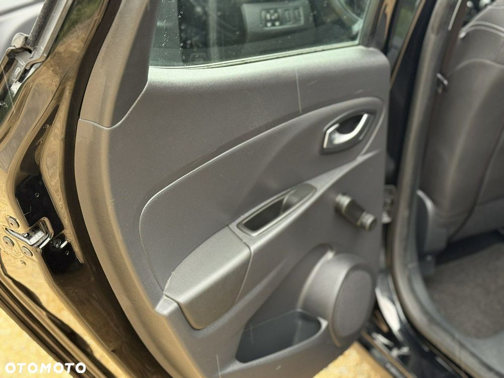 Renault Clio - 18
