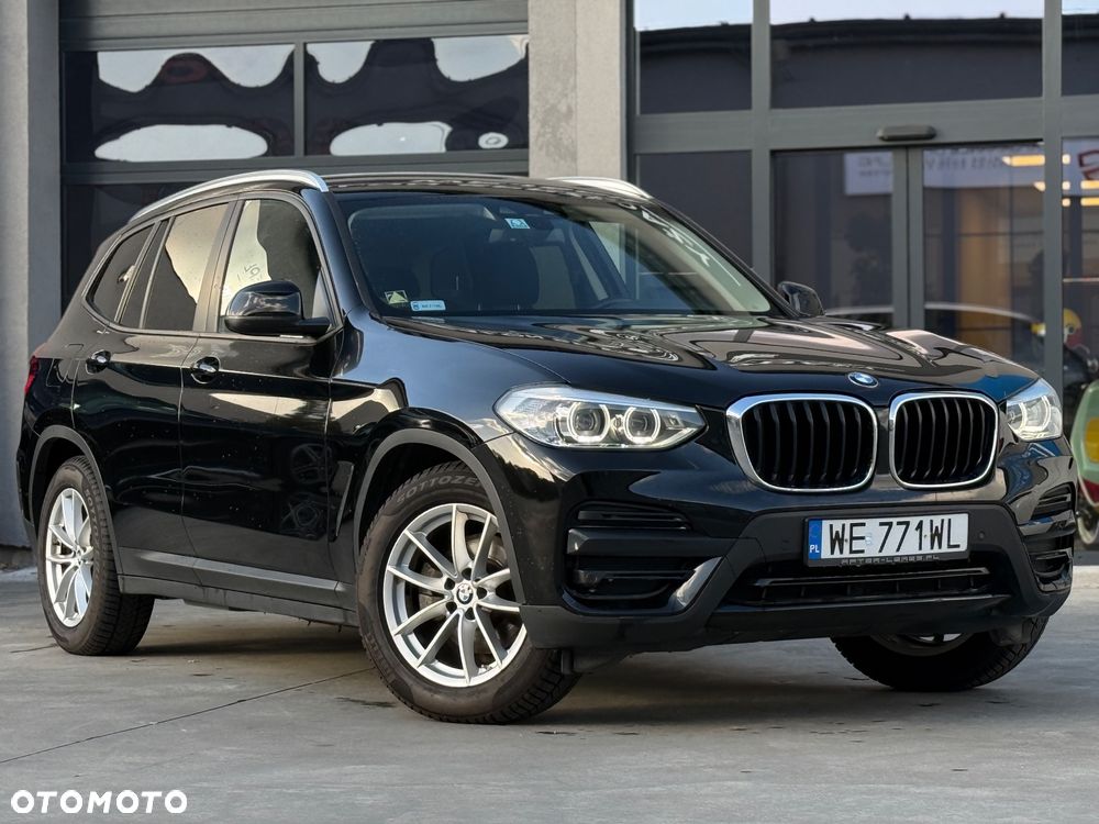 BMW X3 xDrive20i Advantage - 3