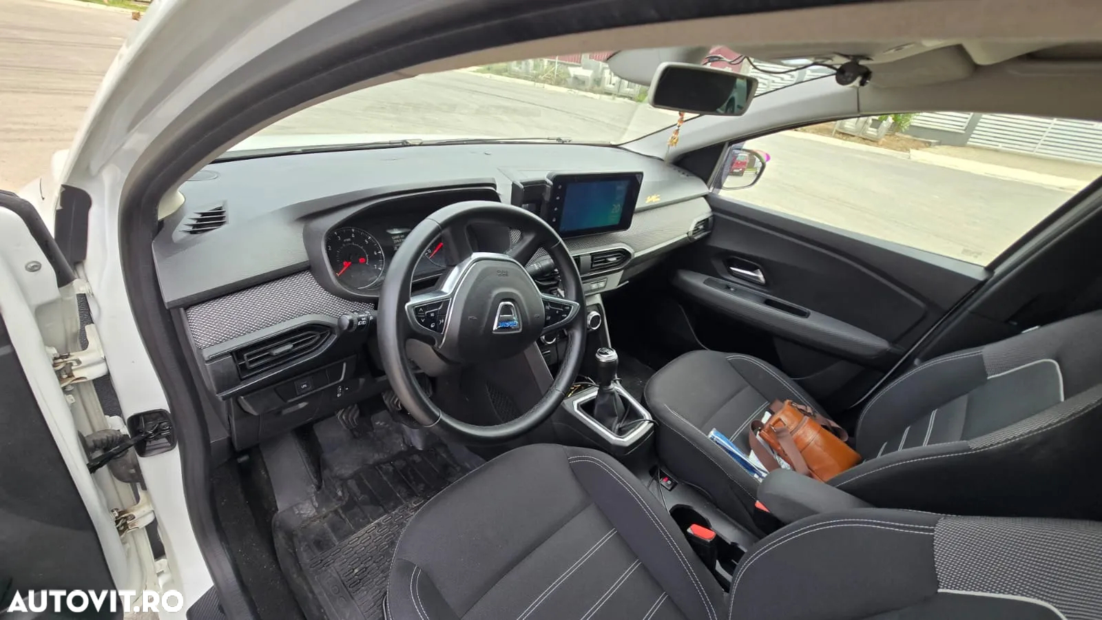 Dacia Logan ECO-G 100 MT6 Prestige - 25
