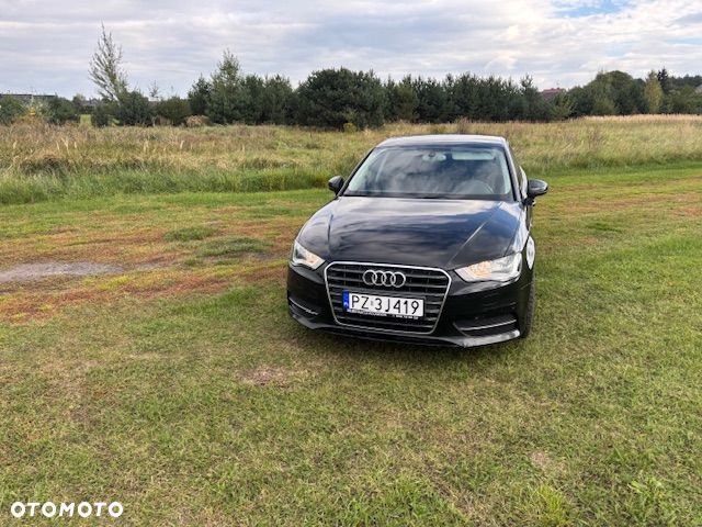 Audi A3 Sportback - 2